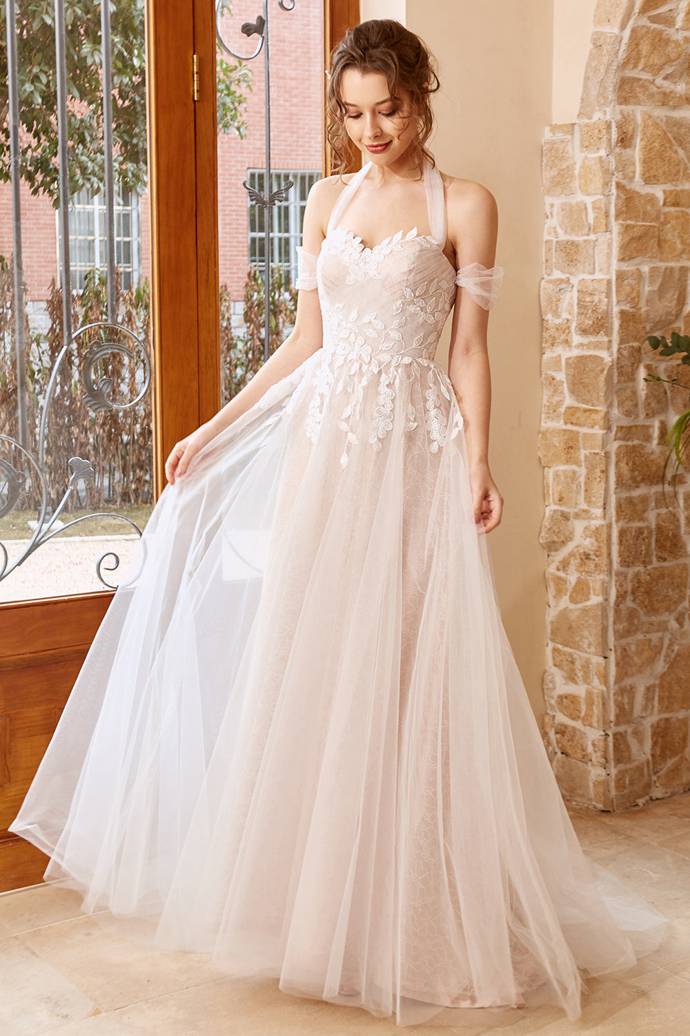 Appliques Tulle Halter Wedding Dress