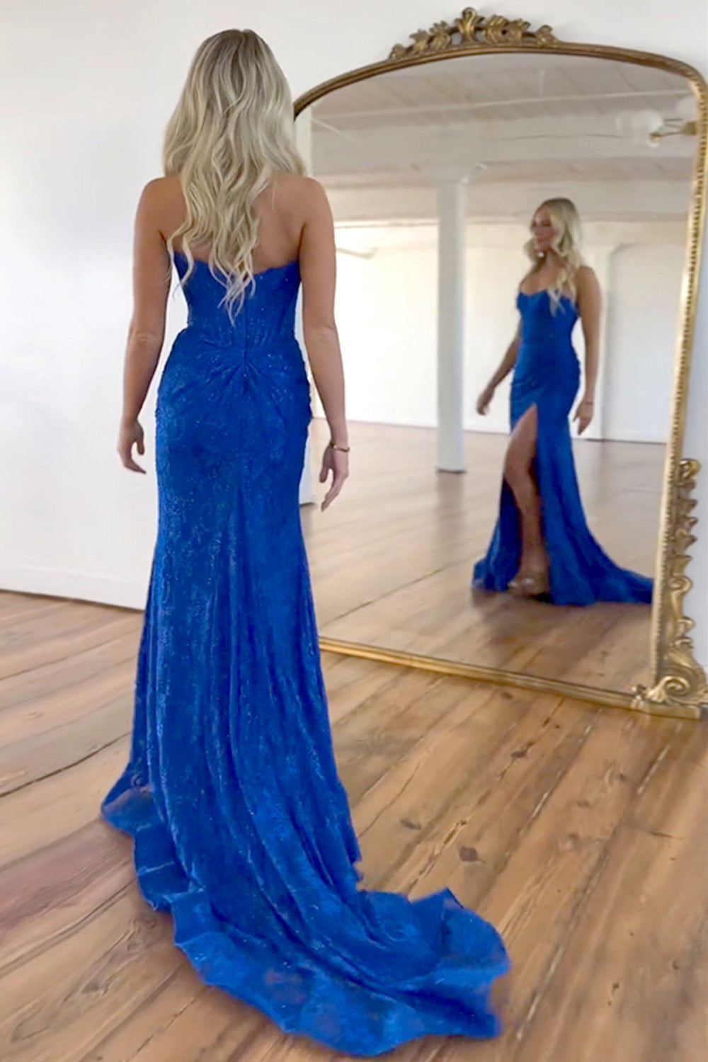 Gorgeous Mermaid Strapless Sweep Train Glitter Prom Dress With Slit