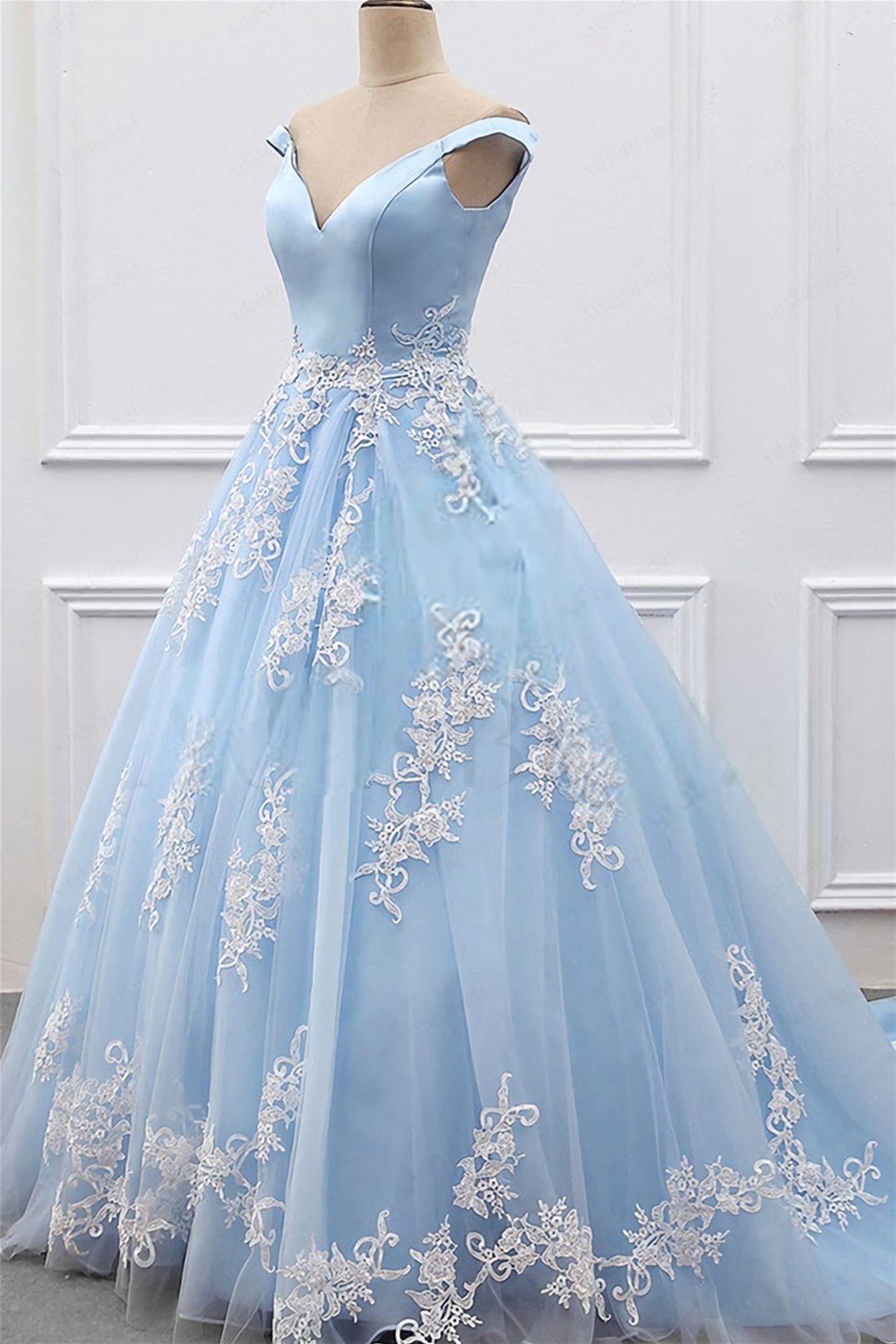 Light Blue Appliques Off-Shoulder A-line Gemmanovae Long Prom Dress