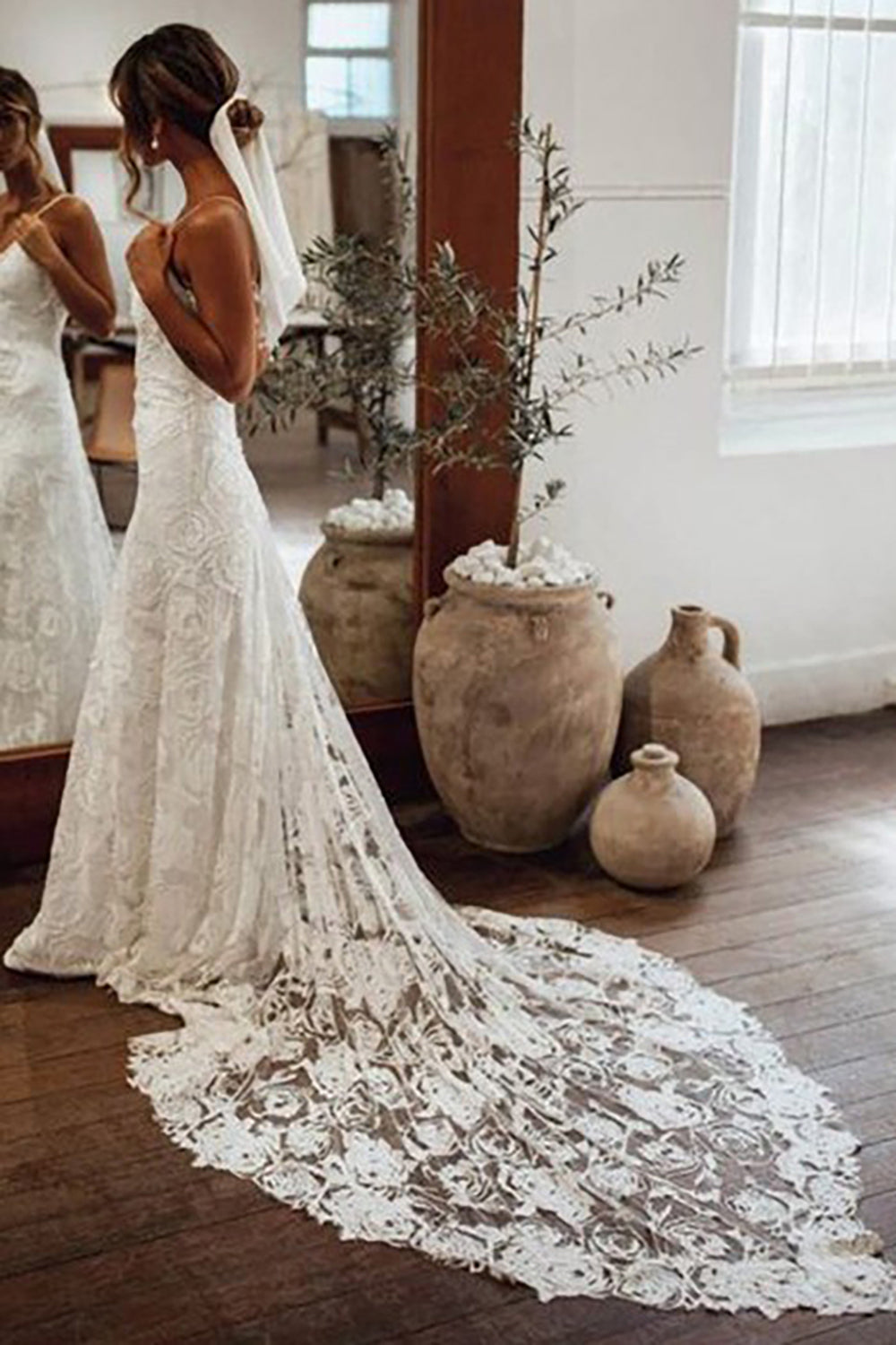 White Lace Mermaid Wedding Dress With Sweep Train